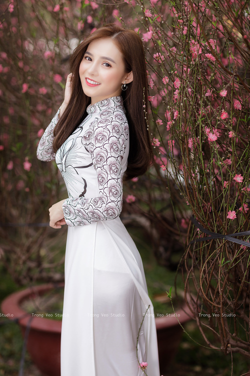 掘金发布球员自传集《我们就是丹佛》，首日销量破万